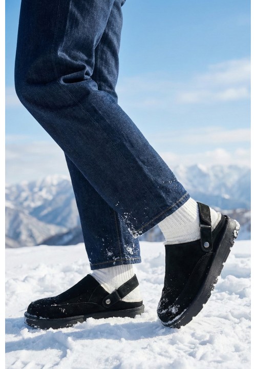 Chodaki Czarne Ocieplane Typu Mule Iva
